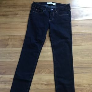Abercrombie medium rise jeans 👖